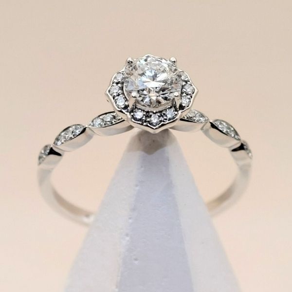 【花冠之光】PT950培育鑽石 戒指